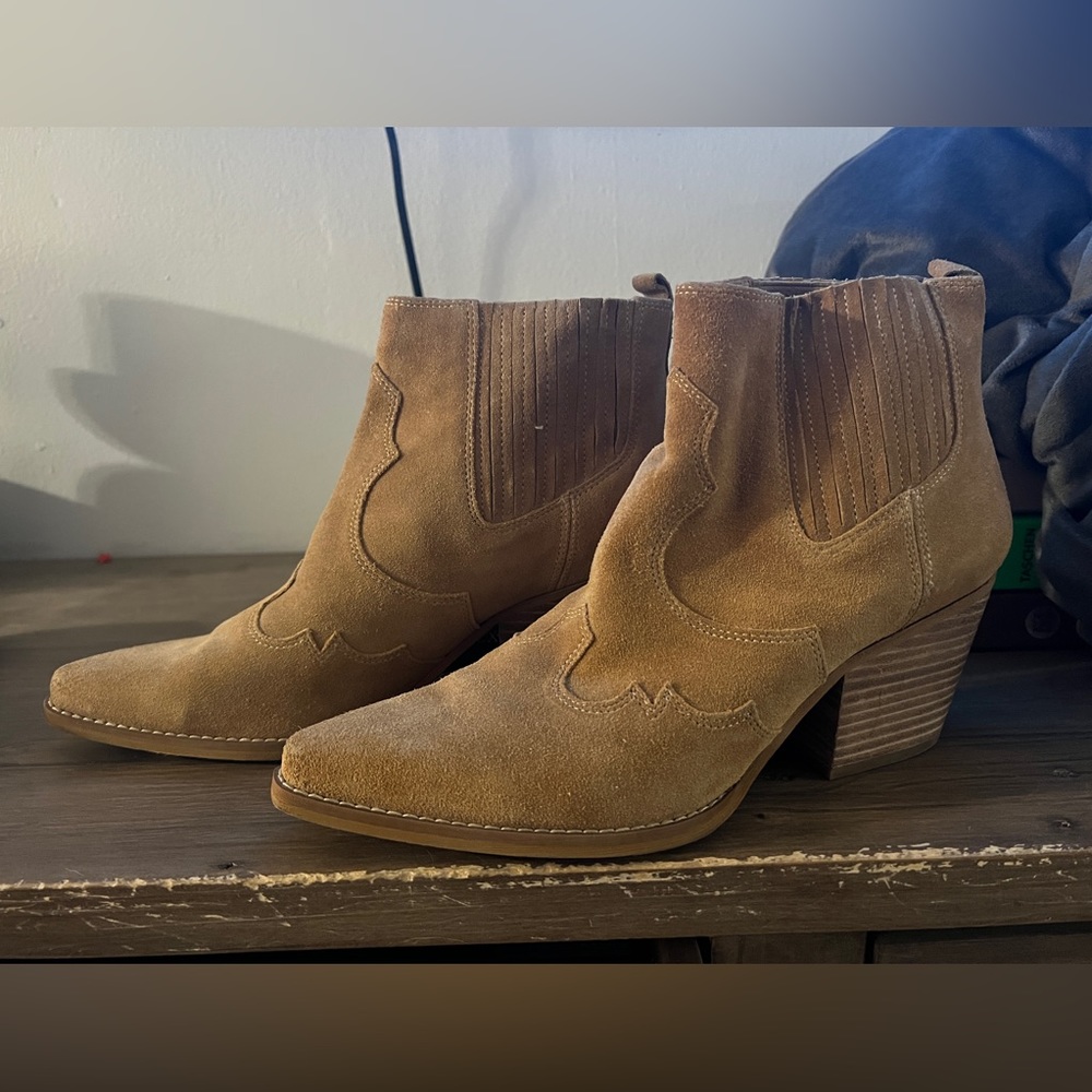 Sam Edelman suede western style booties/ankle boots